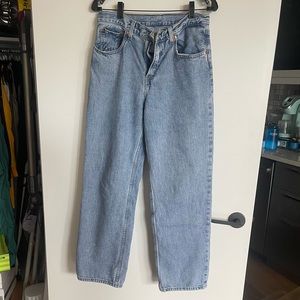 Levi’s baggy boyfriend jeans